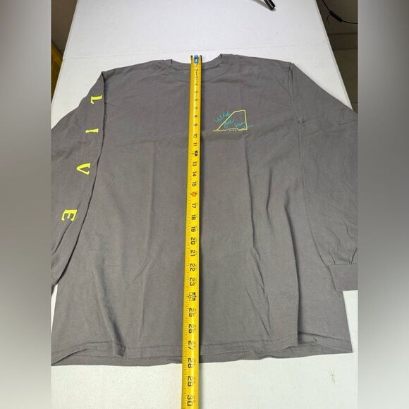 New Travis Scott Astroworld 2019 Europe Tour Merch Long Sleeve Tee Sz L damaged - Picture 9 of 10